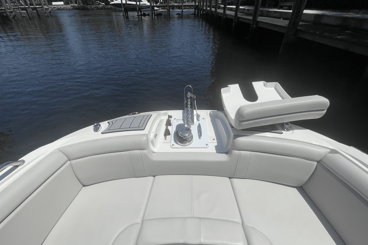 Slide: The Image of Sea Ray 290 SDX-OB 2022 - 16
