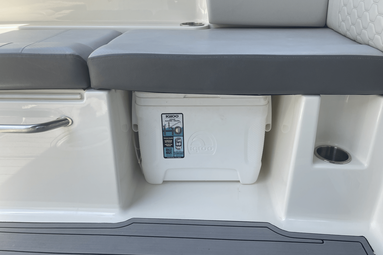 Slide: The Image of Sea Ray 290 SDX-OB 2022 - 56