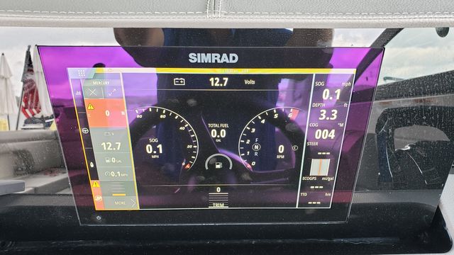 Slide: The Image of Sea Ray 290 SDXO 2022 - 18