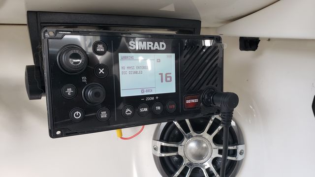 Slide: The Image of Sea Ray 290 SDXO 2022 - 23