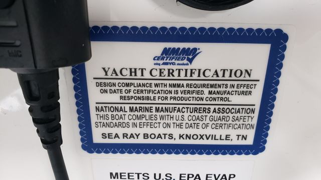 Slide: The Image of Sea Ray 290 SDXO 2022 - 24