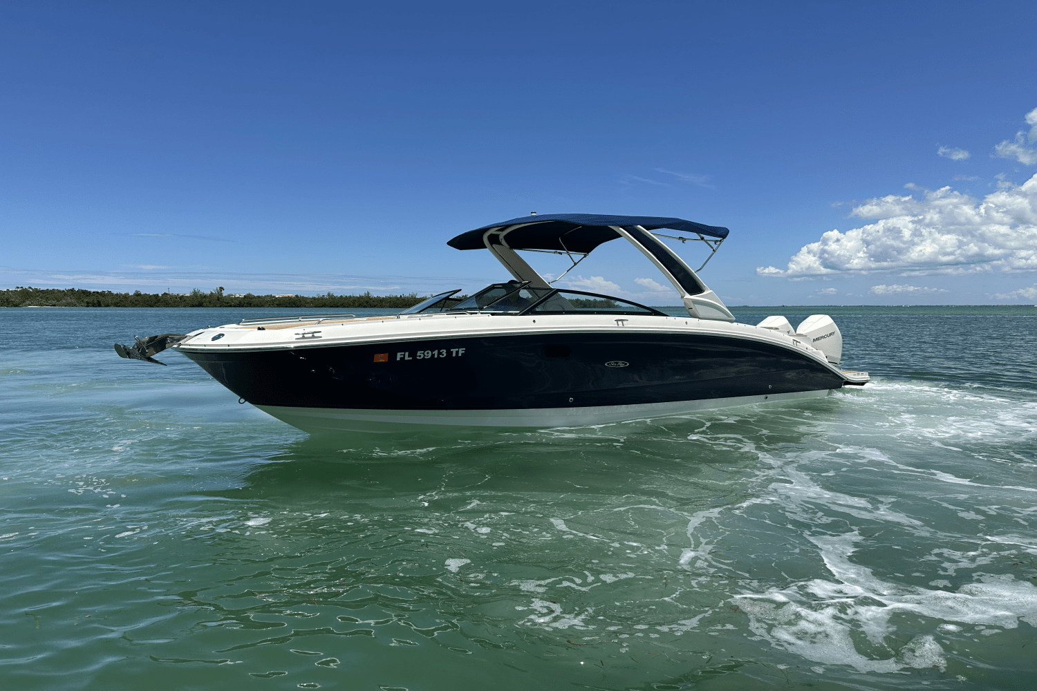 Slide: The Image of Sea Ray 290 SDX OUTBOARD 2022 - 1