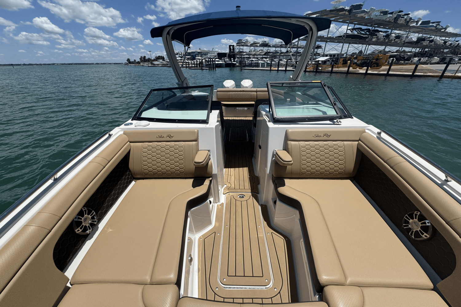 Slide: The Image of Sea Ray 290 SDX OUTBOARD 2022 - 11