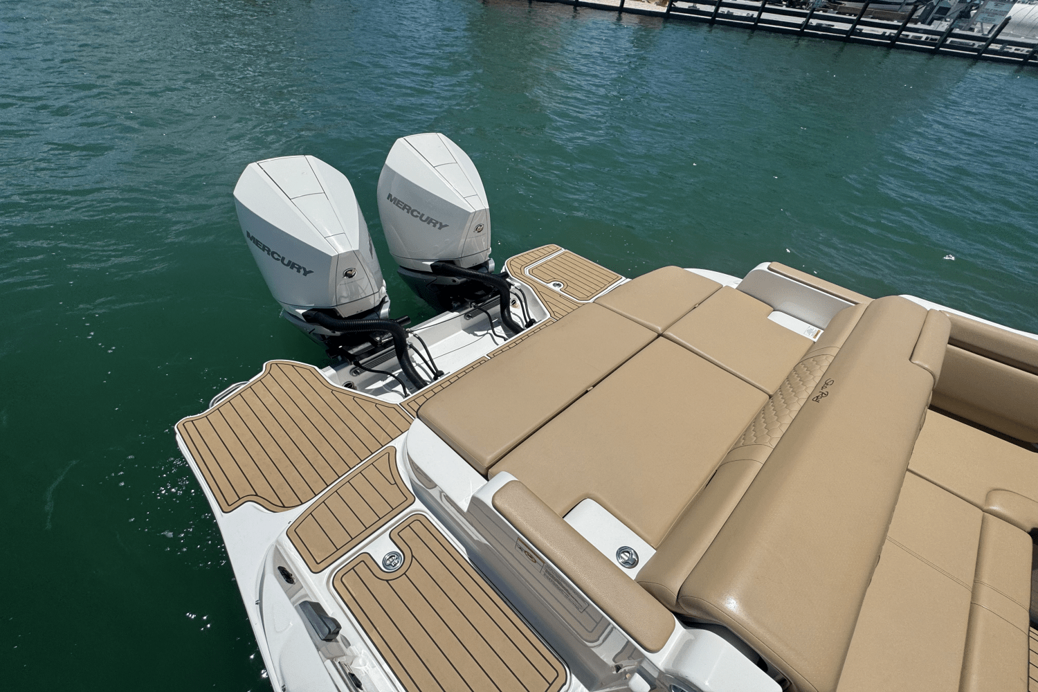 Slide: The Image of Sea Ray 290 SDX OUTBOARD 2022 - 21