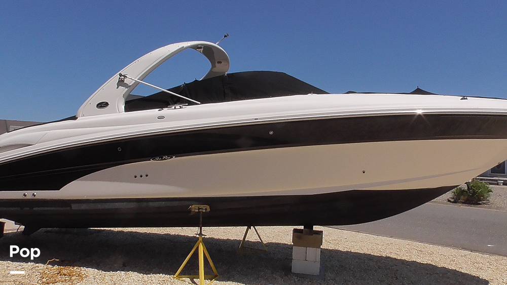 Slide: The Image of Sea Ray 290 SLX 2001 - 19