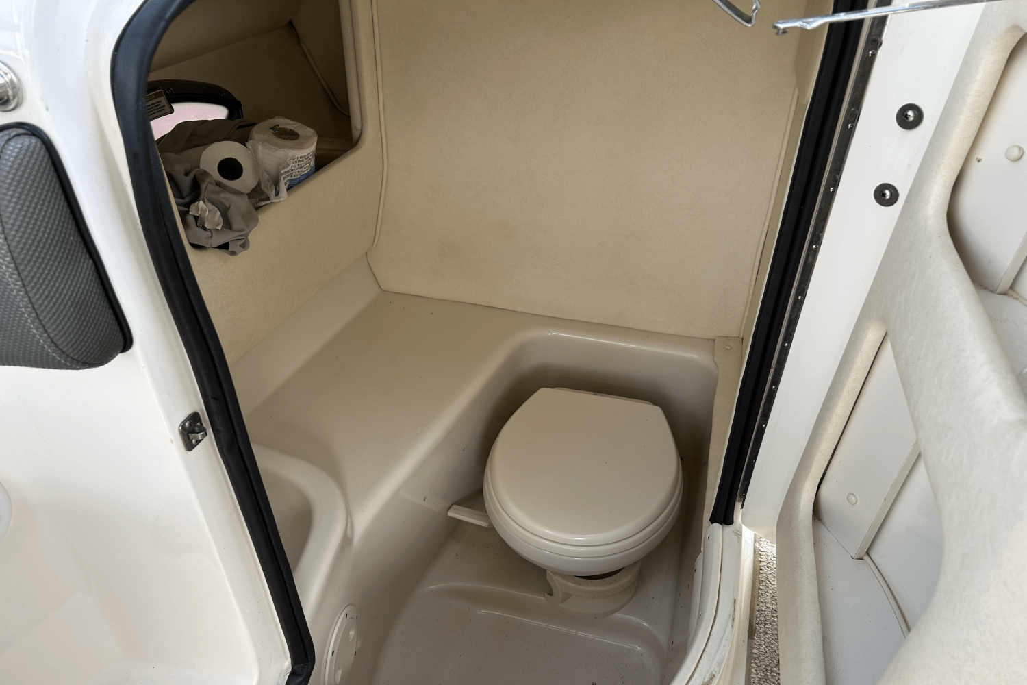 Slide: The Image of Sea Ray 290 SLX 2007 - 12