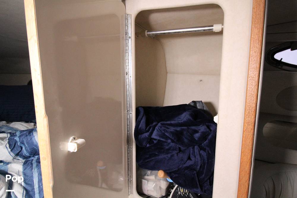 Slide: The Image of Hanging Locker - 13534447