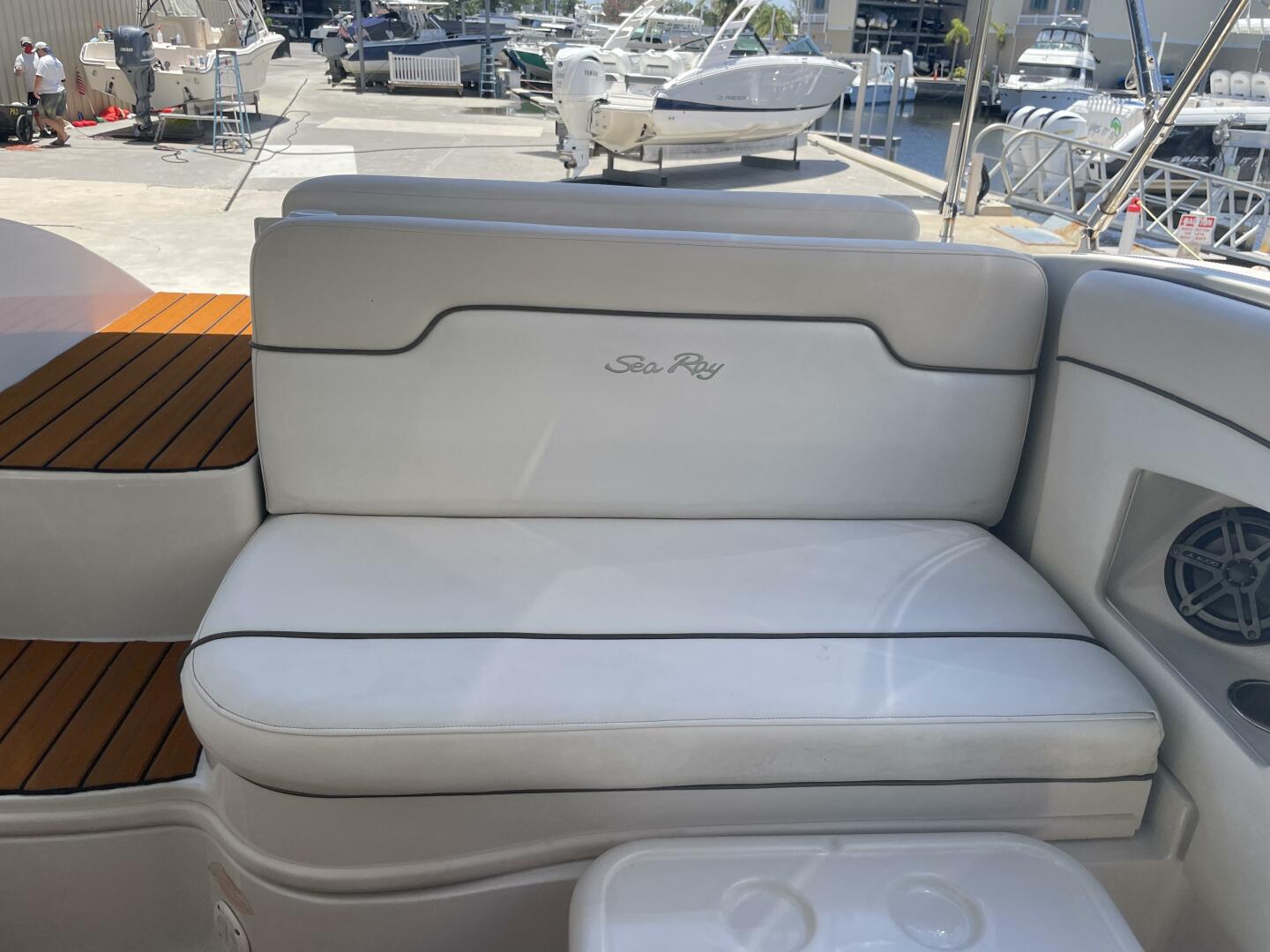 Slide: The Image of Sea Ray 290 Sundeck 2008 - 5407175