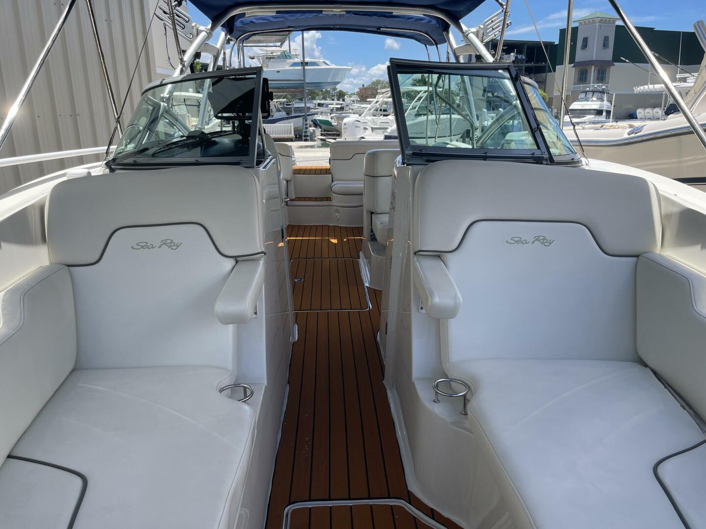 Slide: The Image of Sea Ray 290 Sundeck 2008 - 5407188