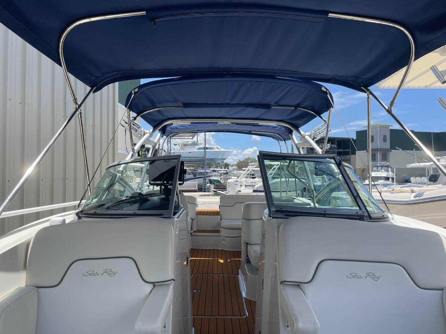 Slide: The Image of Sea Ray 290 Sundeck 2008 - 5407191