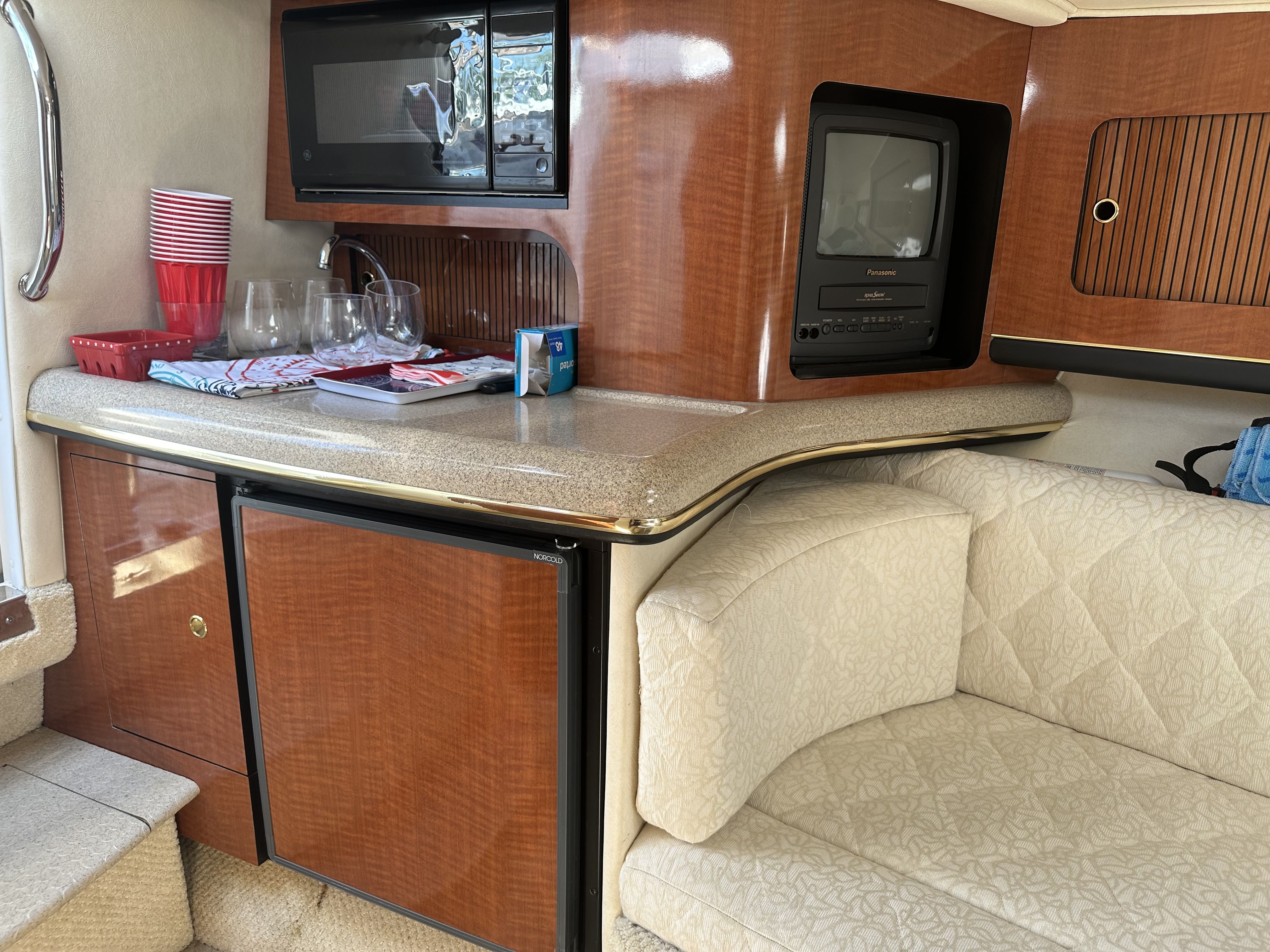 Slide: The Image of Sea Ray 290 SUN SPORT 2001 - 16