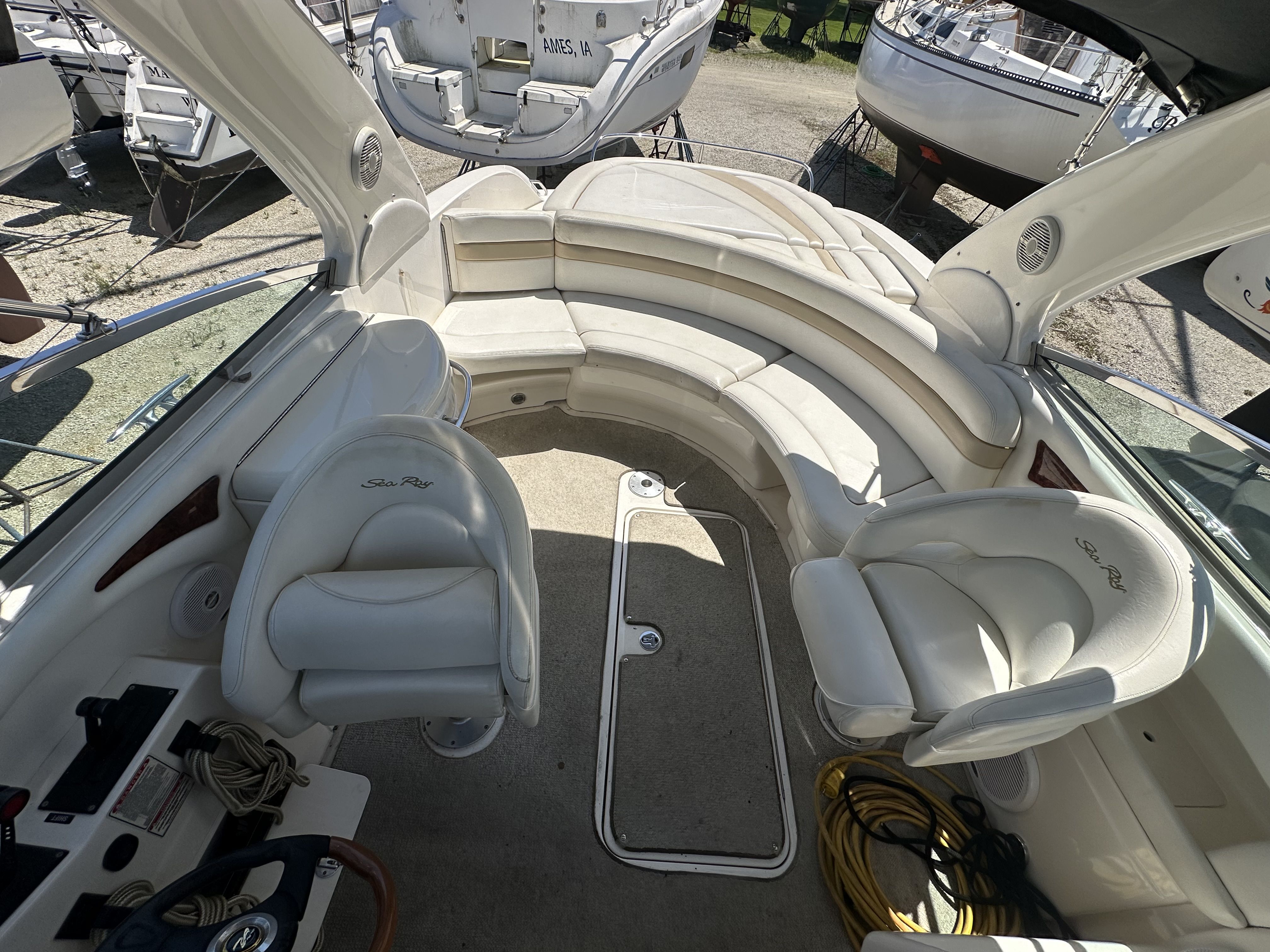 Slide: The Image of Sea Ray 290 SUN SPORT 2001 - 7