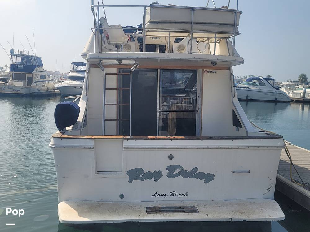 Slide: The Image of Sea Ray 300 Sedan Bridge 1989 - 15916767