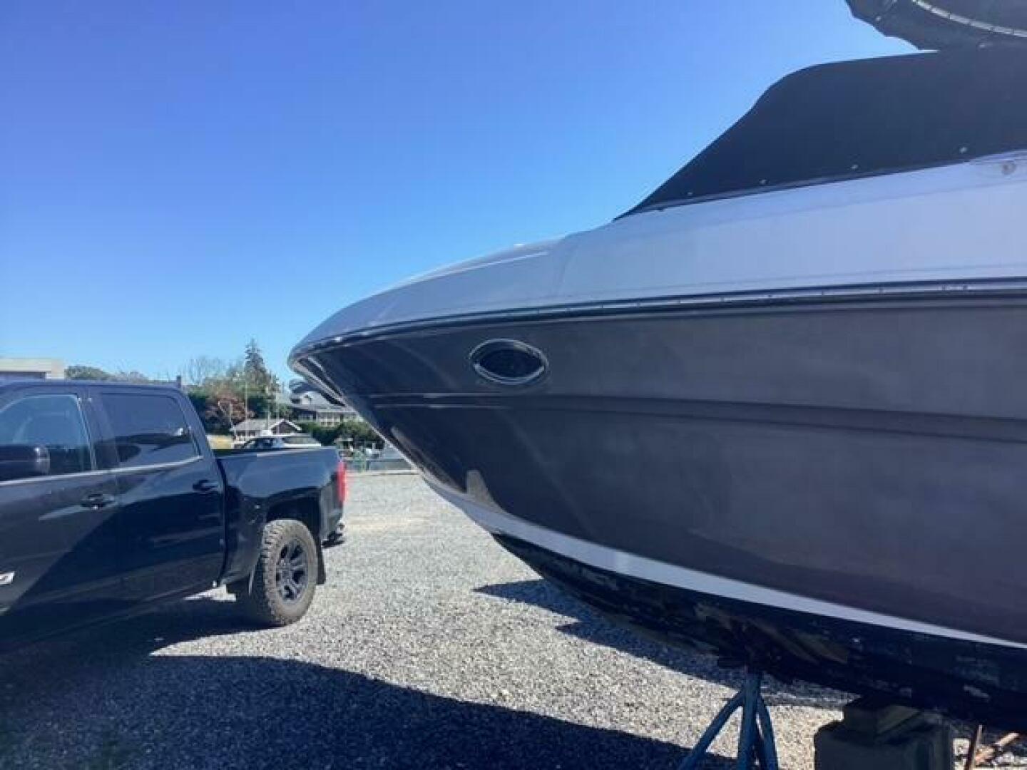 Slide: The Image of Sea Ray 300SLX 2009 - 5292153