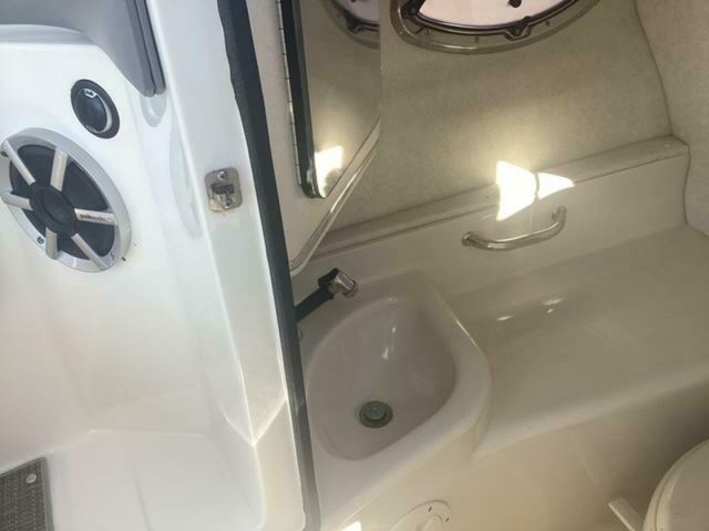 Slide: The Image of Sea Ray 300SLX 2009 - 5292156