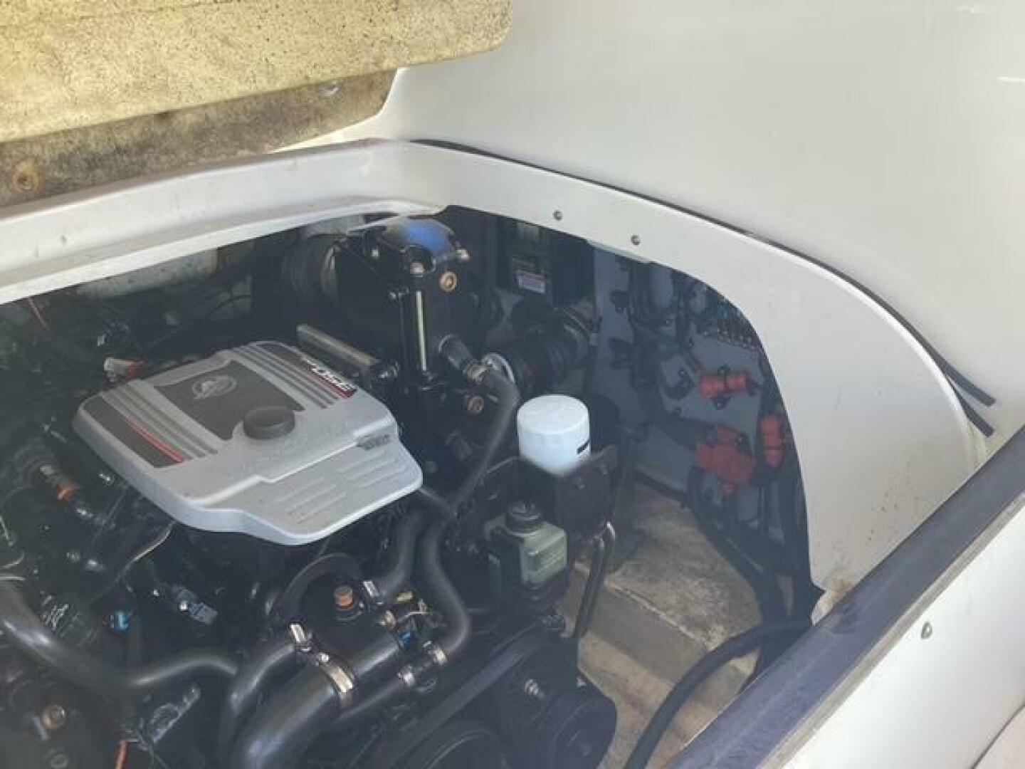 Slide: The Image of Sea Ray 300SLX 2009 - 5292181