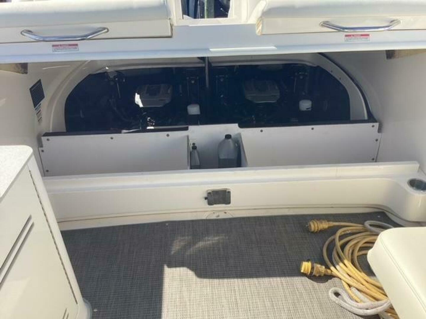 Slide: The Image of Sea Ray 300SLX 2009 - 5292182