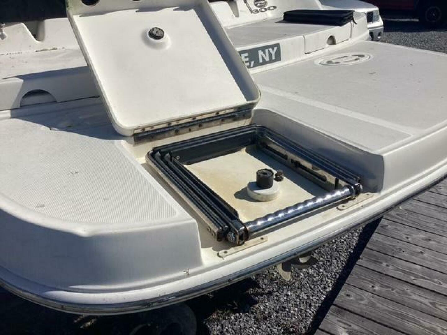 Slide: The Image of Sea Ray 300SLX 2009 - 5292188