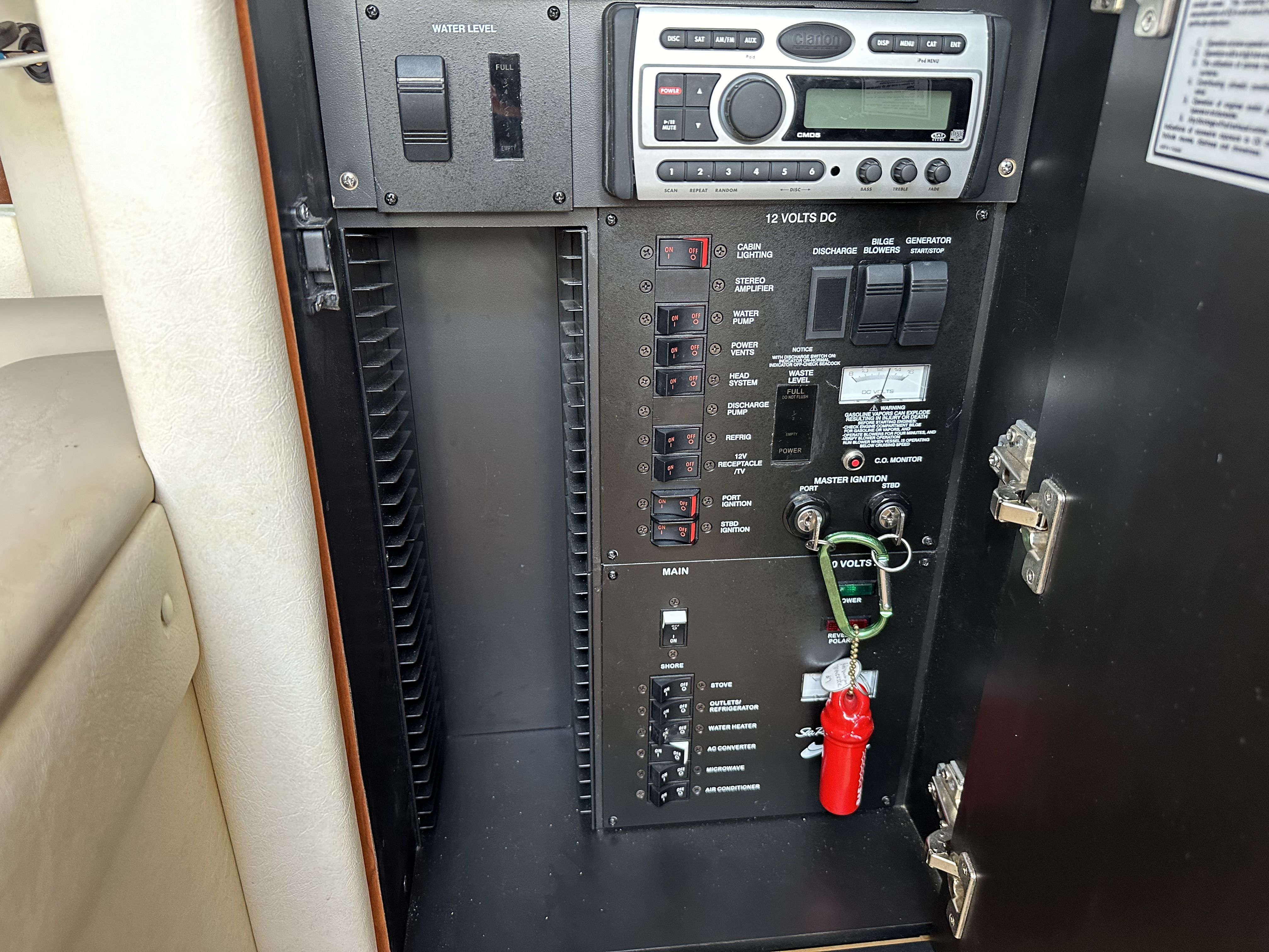 Slide: The Image of Sea Ray 300 SUNDANCER 2006 - 15