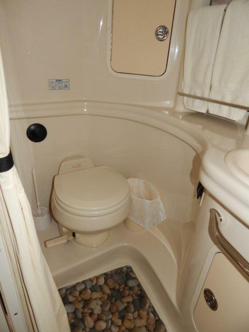 Slide: The Image of Sea Ray 300 Sundancer 2006 - 4703044