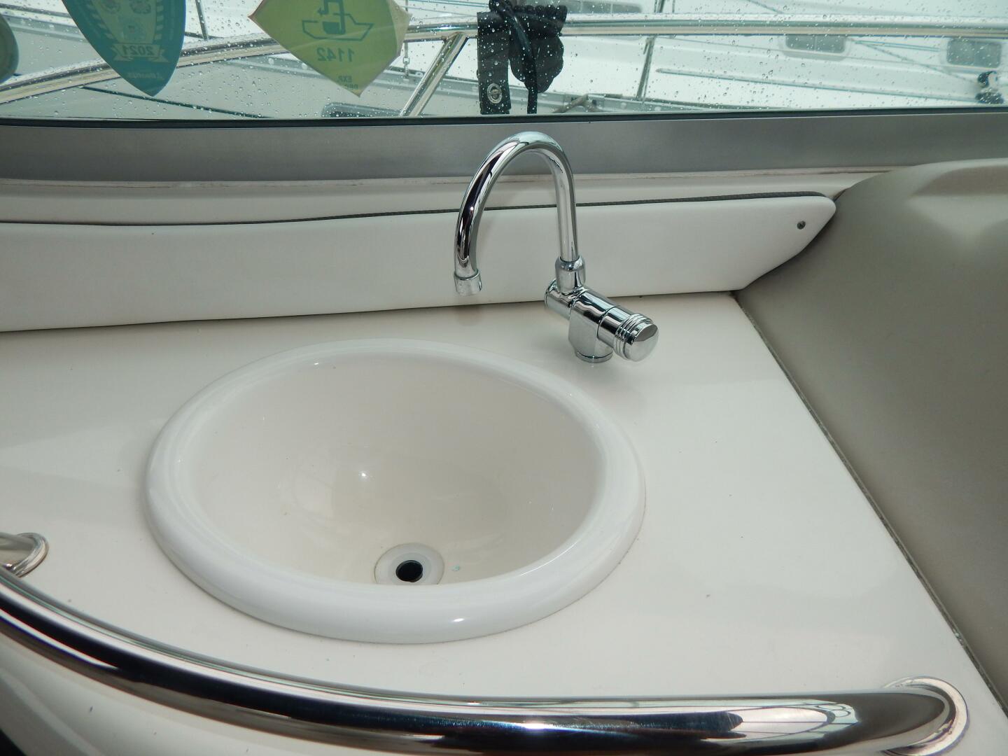 Slide: The Image of Sea Ray 300 Sundancer 2006 - 4703053