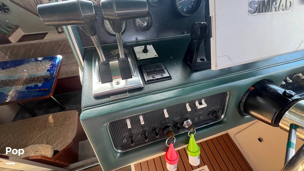 Slide: The Image of Sea Ray 300 Weekender 1988 - 15189629