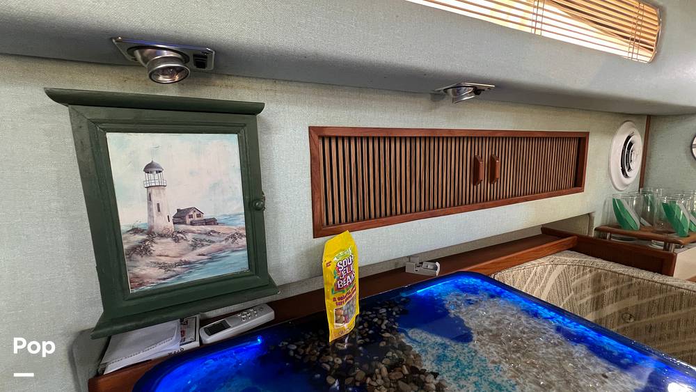 Slide: The Image of Sea Ray 300 Weekender 1988 - 15189665