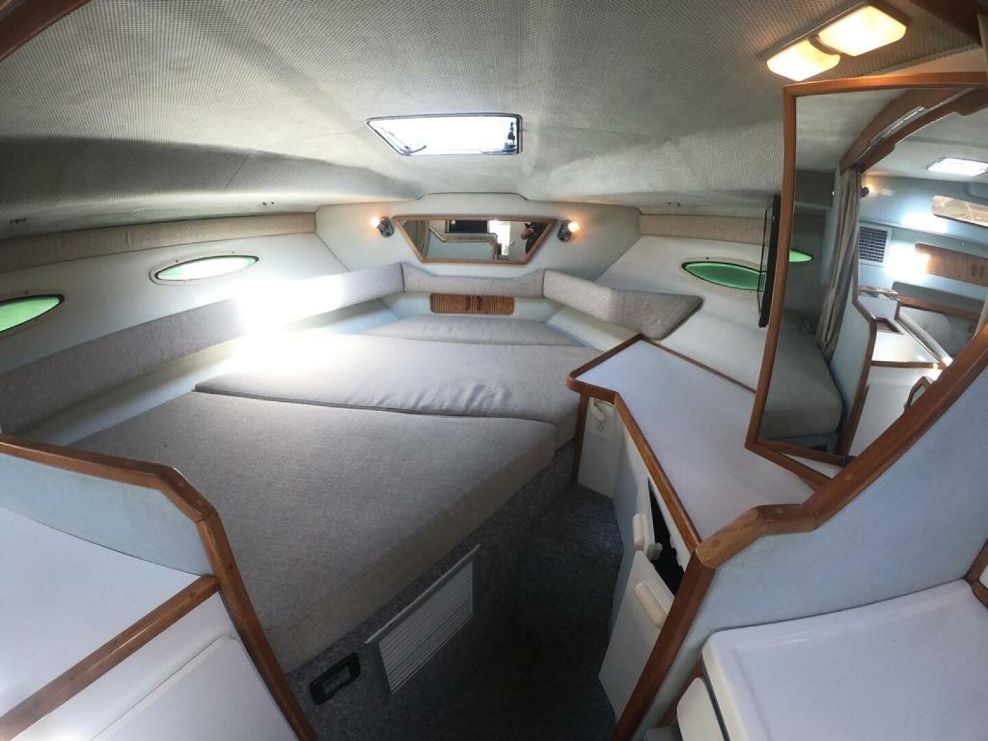 Slide: The Image of Sea Ray 300 Weekender 1989 - 4827642