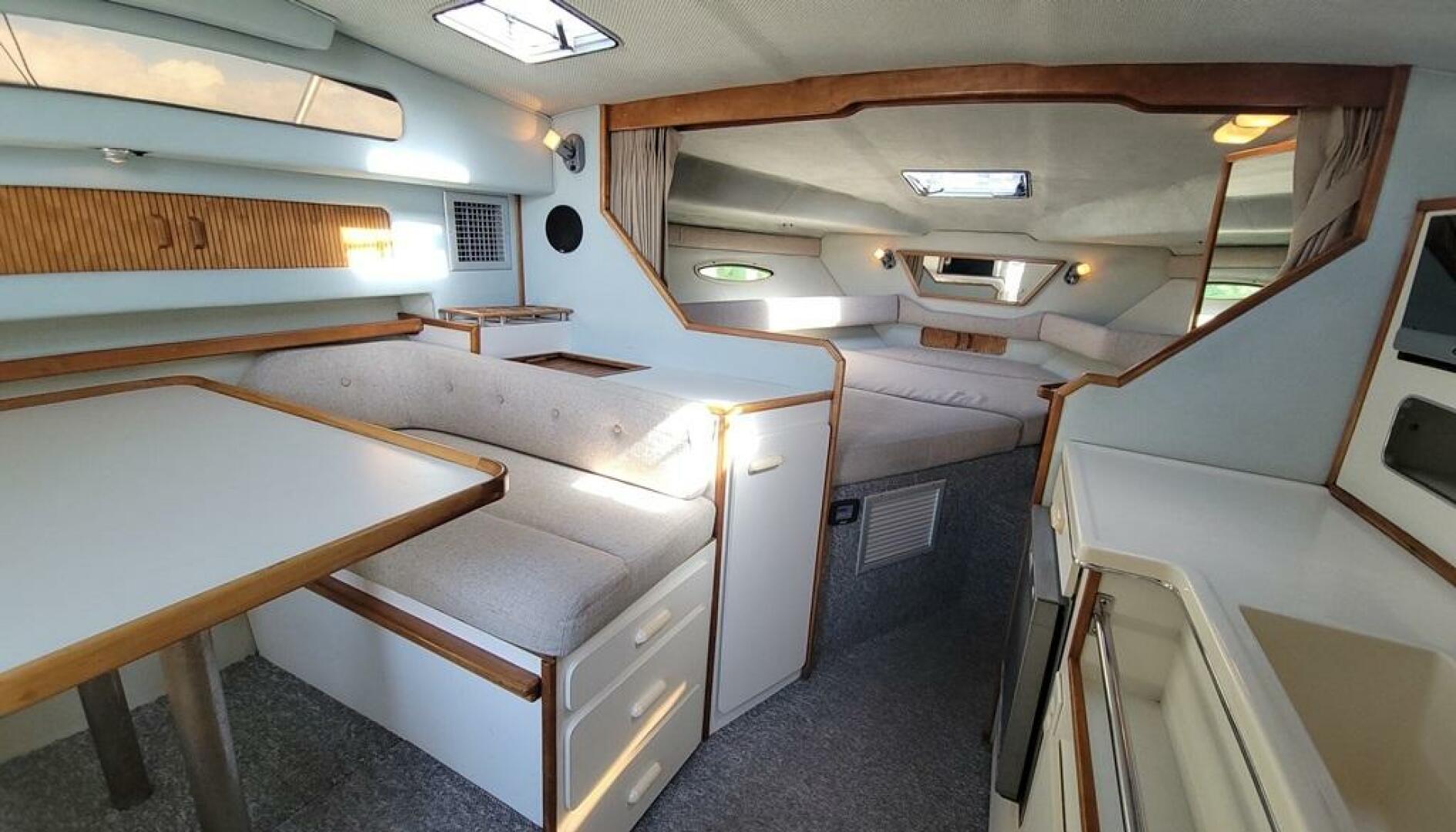 Slide: The Image of Sea Ray 300 Weekender 1989 - 4827639