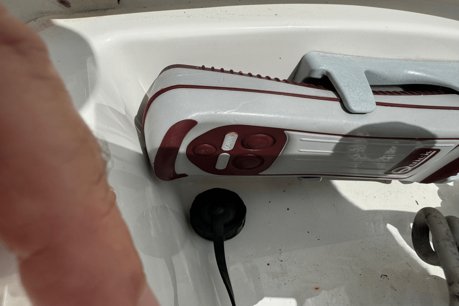 Slide: The Image of Sea Ray 310 SLX 2019 - 25