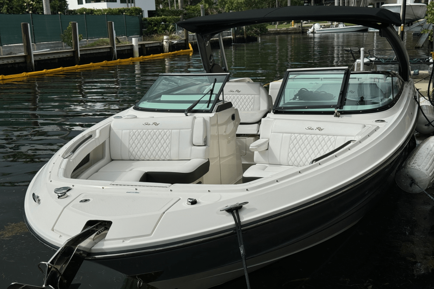 Slide: The Image of Sea Ray 310 SLX 2019 - 44