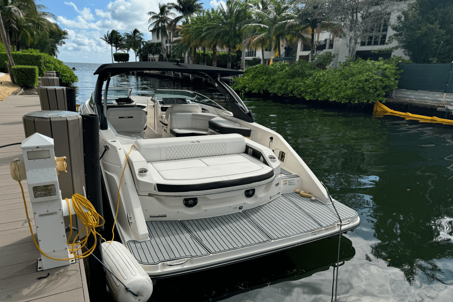 Slide: The Image of Sea Ray 310 SLX 2019 - 48