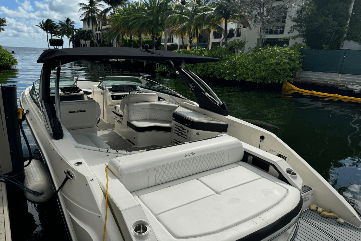 Slide: The Image of Sea Ray 310 SLX 2019 - 49