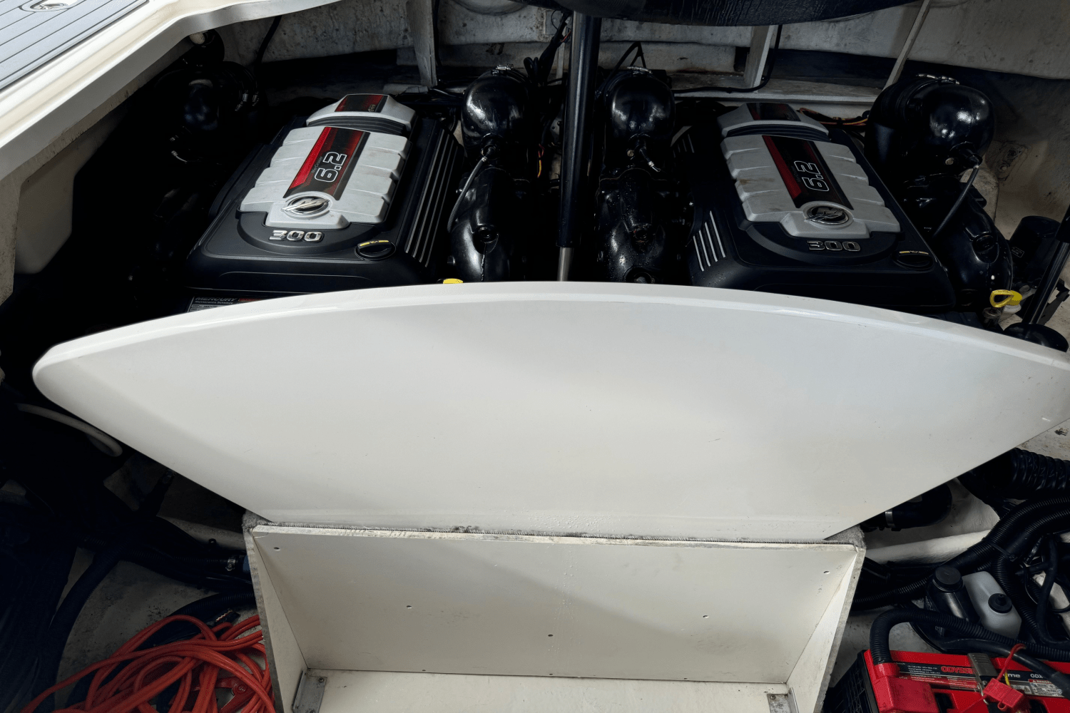 Slide: The Image of Sea Ray 310 SLX 2019 - 52