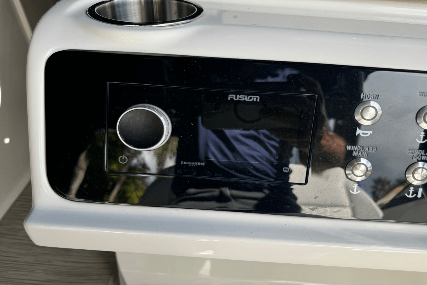 Slide: The Image of Sea Ray 310 SLX 2019 - 66