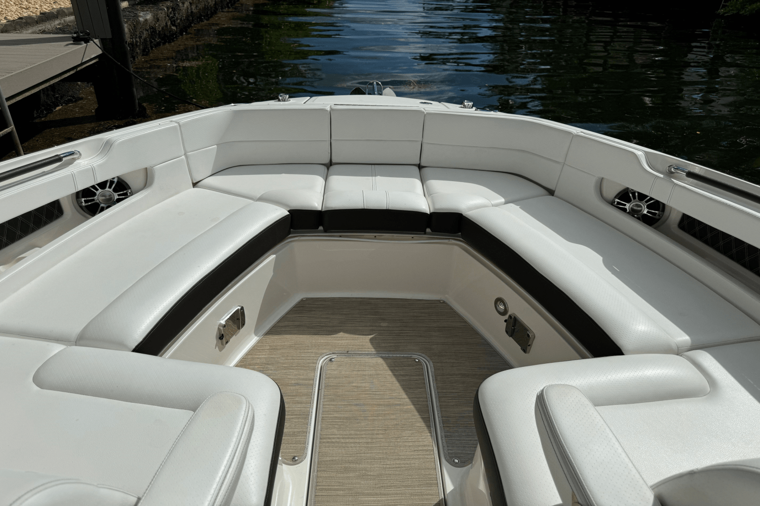 Slide: The Image of Sea Ray 310 SLX 2019 - 72
