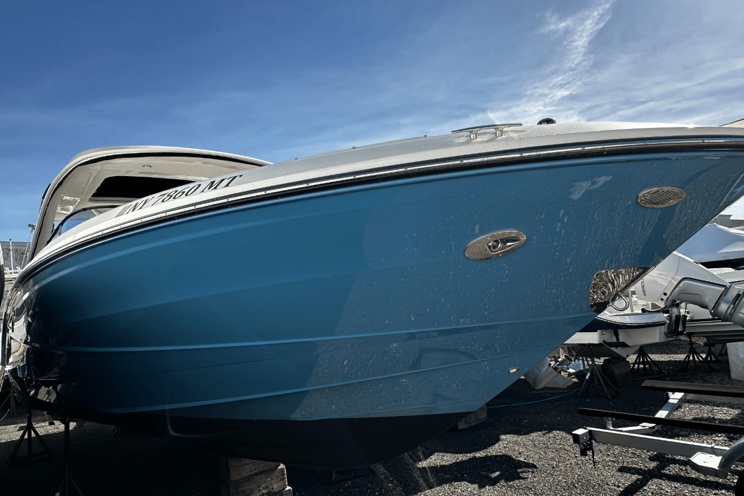 Slide: The Image of Sea Ray 310 SLX 2023 - 1