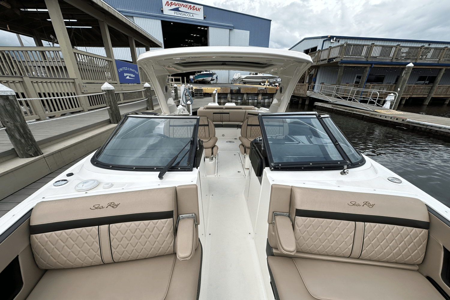 Slide: The Image of Sea Ray 310 SLX-OB 2018 - 19
