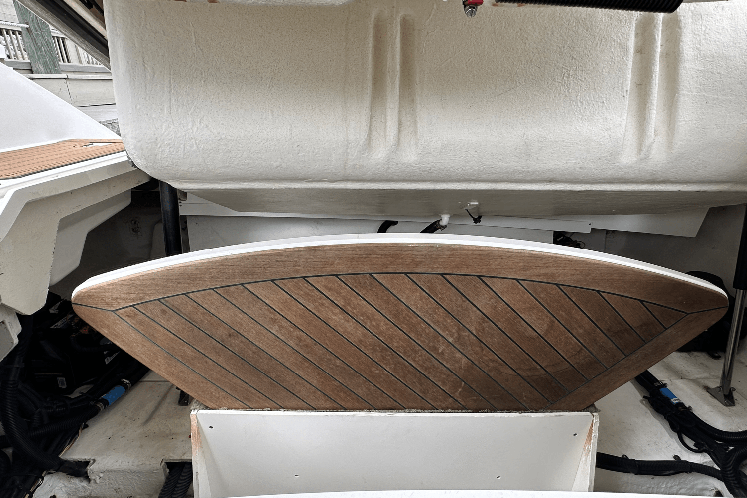 Slide: The Image of Sea Ray 310 SLX-OB 2018 - 27