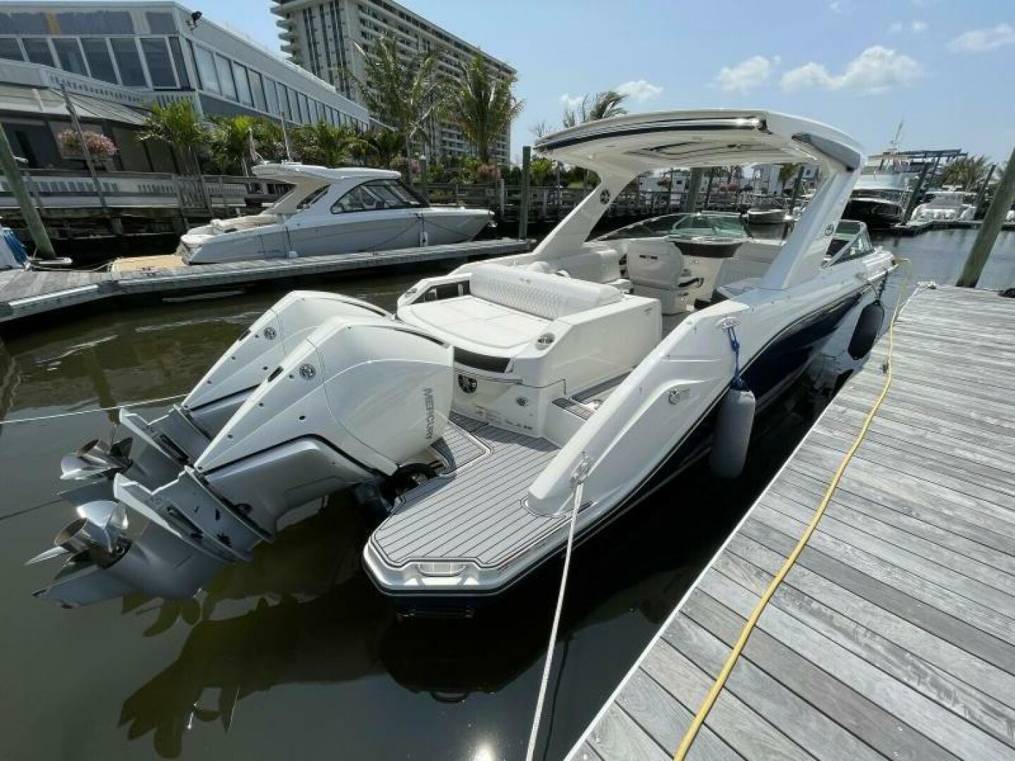 Slide: The Image of Sea Ray 310 SLX OB 2019 - 3