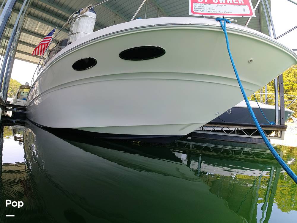 Slide: The Image of Sea Ray 310 Sundancer 1999 - 15320355