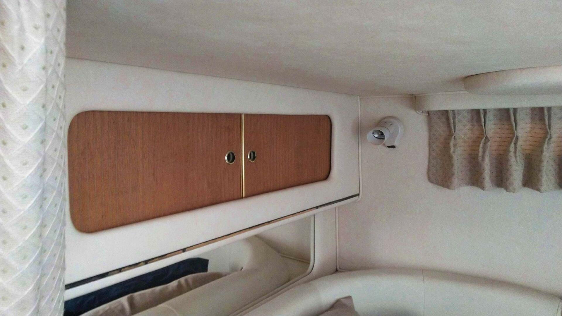 Slide: The Image of Sea Ray 310 Sundancer 1999 - 4888044