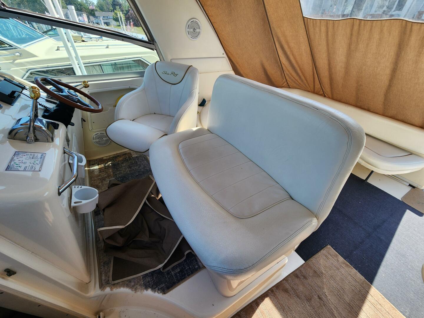 Slide: The Image of Sea Ray 310 Sundancer 1999 - 5452362