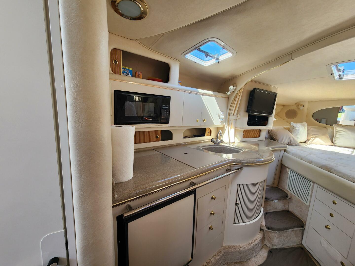 Slide: The Image of Sea Ray 310 Sundancer 1999 - 5452378