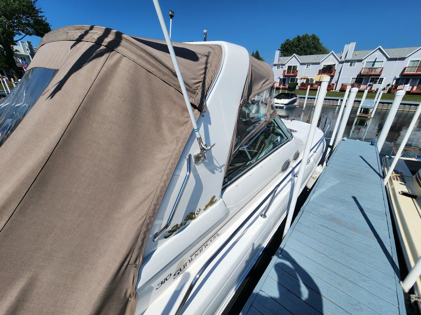 Slide: The Image of Sea Ray 310 Sundancer 1999 - 5452389