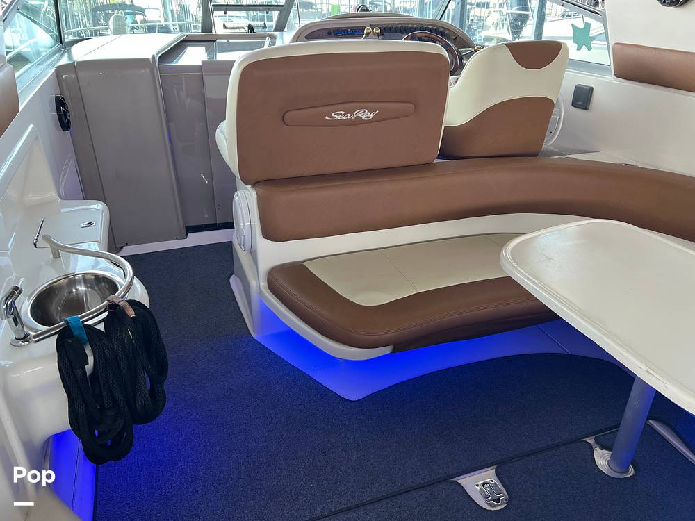 Slide: The Image of New Upholstery - 15867501