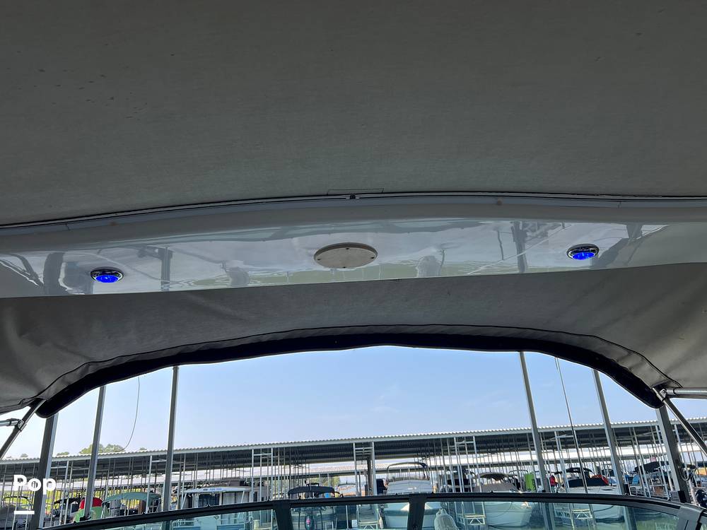 Slide: The Image of Sea Ray 310 Sundancer 2000 - 15867509