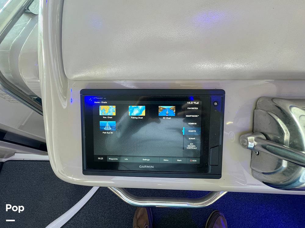 Slide: The Image of Garmin Gps/chartplotter/fishfinder - 15867525