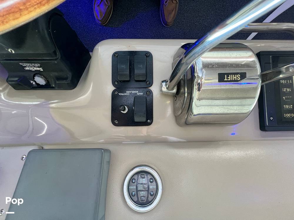 Slide: The Image of Sea Ray 310 Sundancer 2000 - 15867529