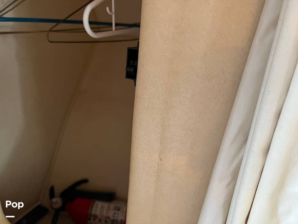 Slide: The Image of Sea Ray 310 Sundancer 2000 - 15867565